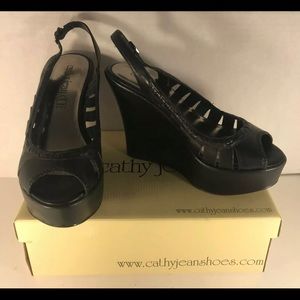 EXCELLENT Cathy Jean Black LEATHER Platforms 10
